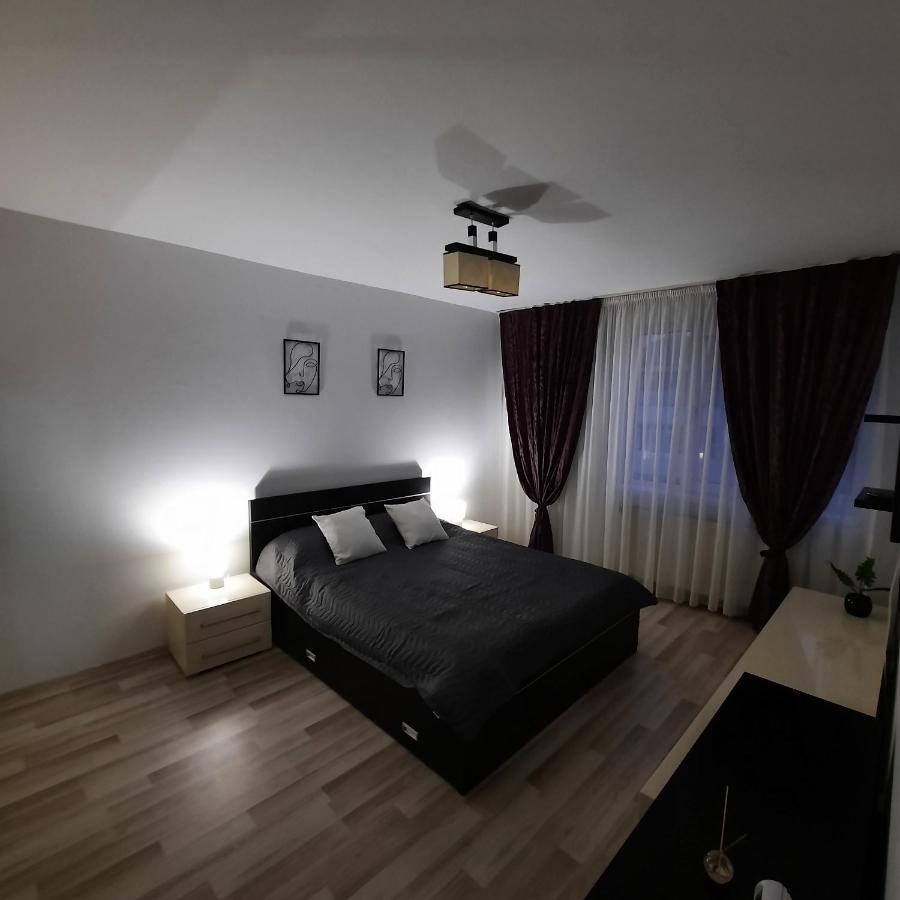 Apartament Kepa Din Piatra Neamţ Buitenkant foto